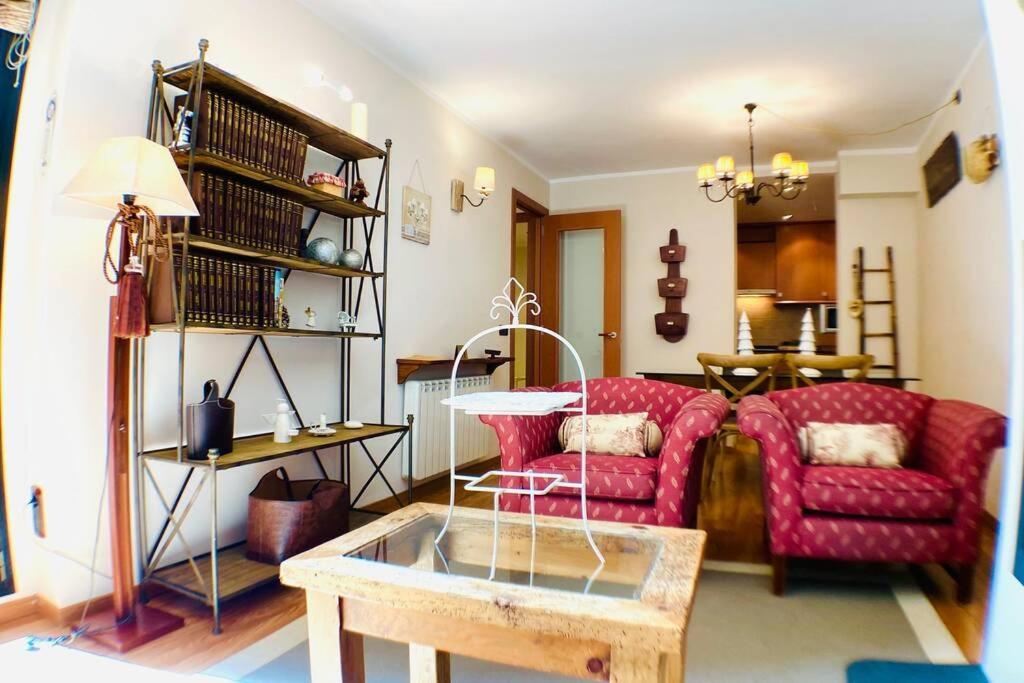Mikka Devesa Apartment อินเกลส ภายนอก รูปภาพ